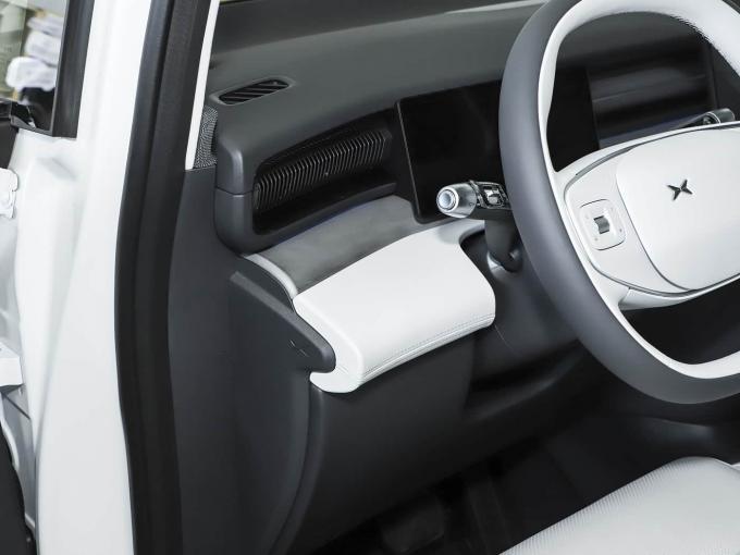 Zastosowana Inteligentna Technologia Dorośli Osobowi 5 Drzwi 7 Siedzeń Xpeng X9 MPV 650Km EV Auto 5