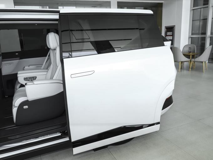 Zastosowana Inteligentna Technologia Dorośli Osobowi 5 Drzwi 7 Siedzeń Xpeng X9 MPV 650Km EV Auto 9