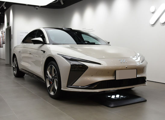 Dorośli Szybki Statek IM Elektryczny 2610kg IM L7 EV Nowy Energii Smart Sport Car