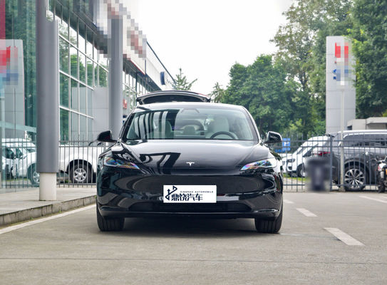 15 minut ładowania Tesla Elektryczny samochód Sedan Tesla Model 3 Wysokiej prędkości Nowe luksusowe samochody elektryczne