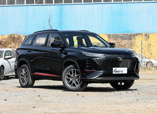W magazynie konkurencyjny Eksport Luxury Chang An EV Changan CS 75 Plus Benzyna Paliwo Nowy samochód