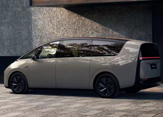 Kup w magazynie Lixiang Mega Elektryczny Pojazd 5 miejsc MPV Auto Pure New Energy EV Car