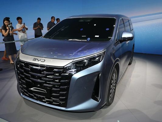 Nowa wersja Najnowszy BYD Xia MPV Używany w rodzinie 7-miejscowy Hybrydowy Benzyna 1.5T EV Samochód